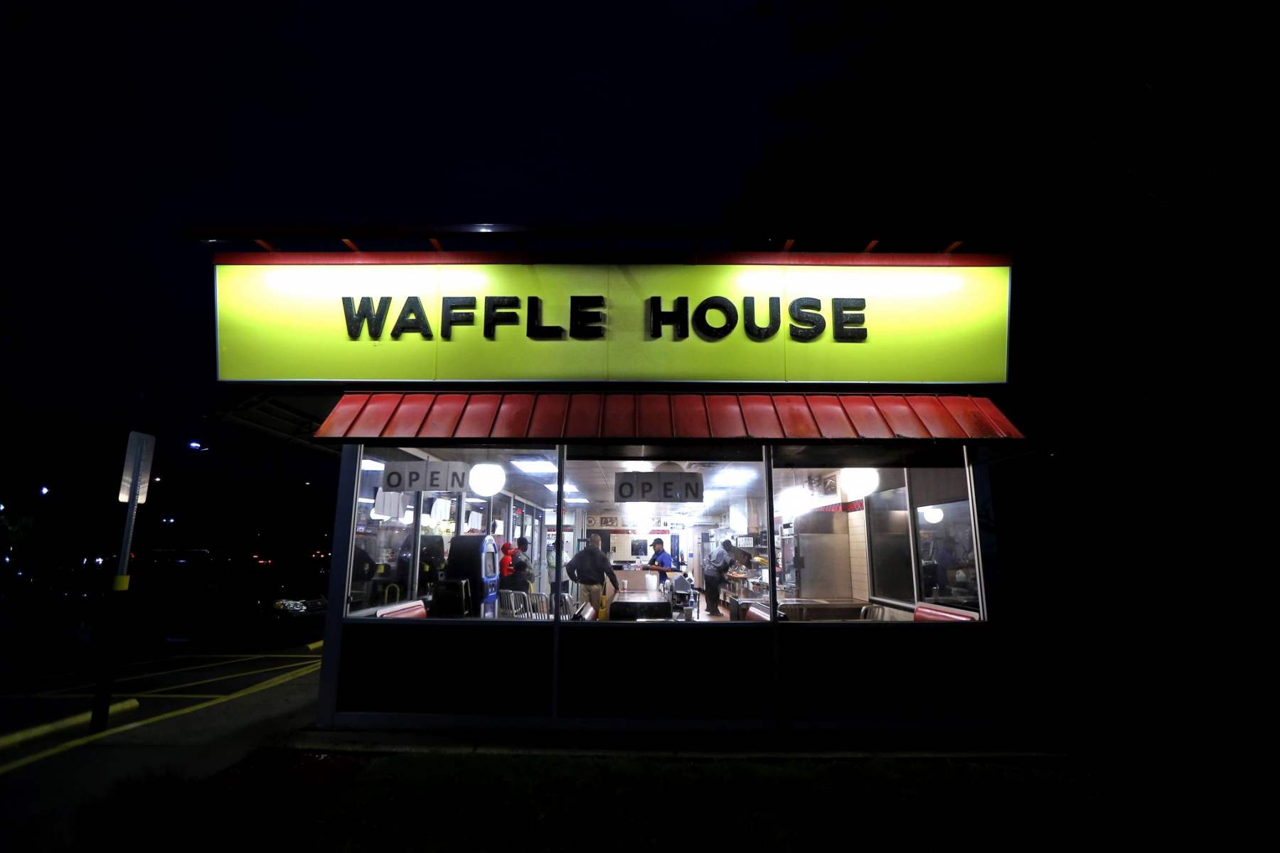 Over 400 Waffle House restaurants have been closed throughout the Southeast as officials work to reduce the spread of the deadly coronavirus. The Atlanta-based chain said that it has temporarily closed 418 restaurants throughout United States, 1,574 remain open. This Waffle House on Rt 55 in Durham was still open for business.March 25, 2020. Durham, NC